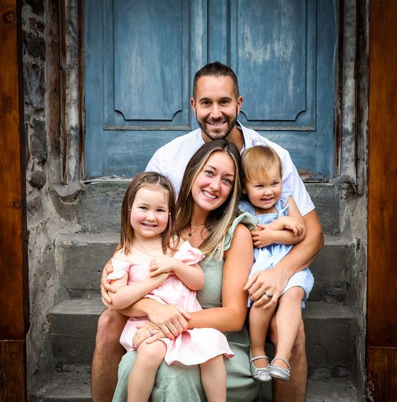 Meet your Posher, Lynn - Picture 1 of 1